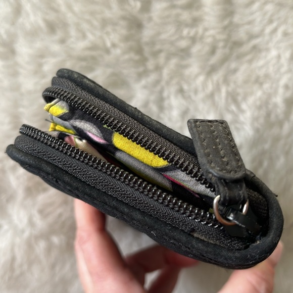 Vera Bradley Grab & Go Organizing Wallet Classic Black quilted diamond - Picture 8 of 11